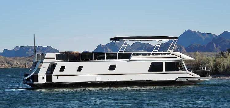 60' DELUXE - perfect houseboat for sailing on beautiful Lake Havasu