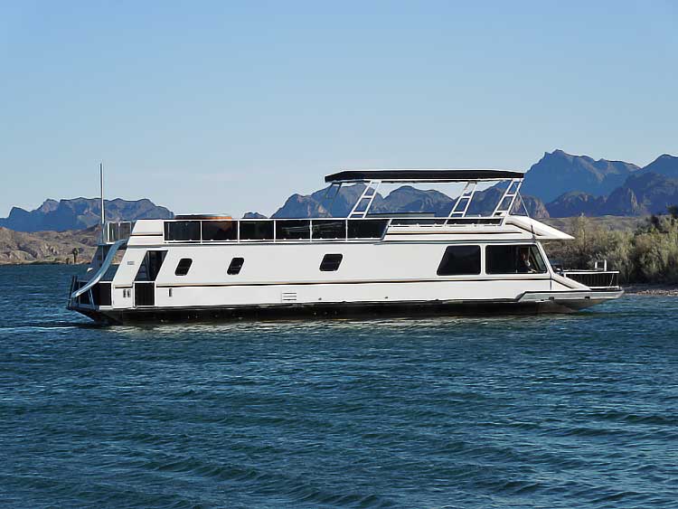 67' VIP Houseboat Image