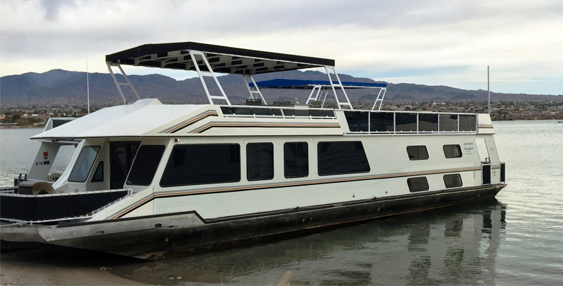 67' VIP - perfect houseboat for sailing on beautiful Lake Havasu