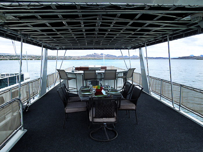 75' EXECUTIVE Houseboat Image