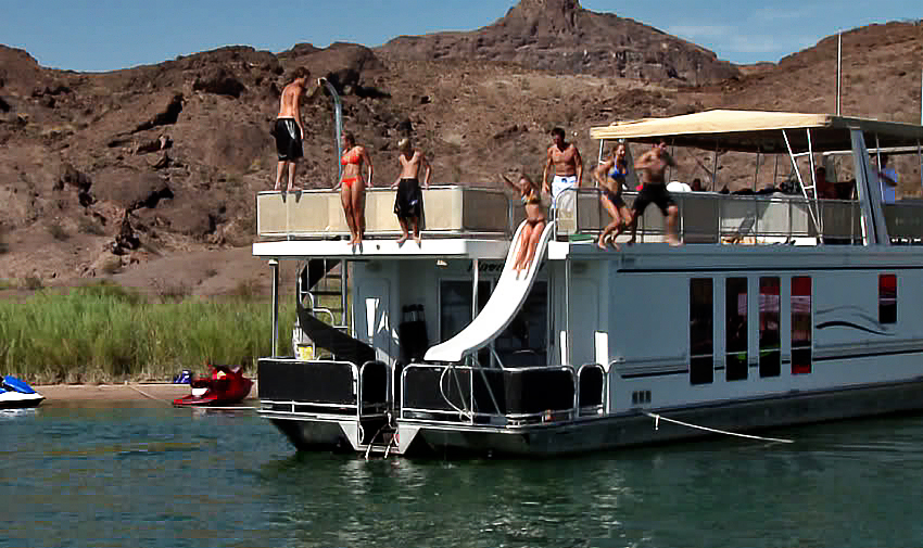 75' EXECUTIVE - perfect houseboat for sailing on beautiful Lake Havasu