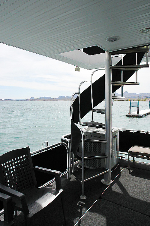 75' EXECUTIVE Houseboat Image