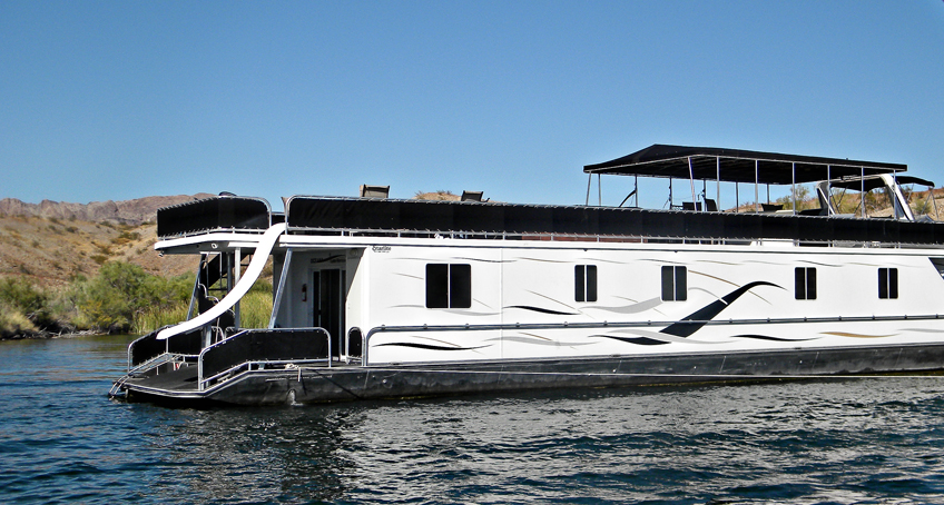 85' ODYSSEY - perfect houseboat for sailing on beautiful Lake Havasu